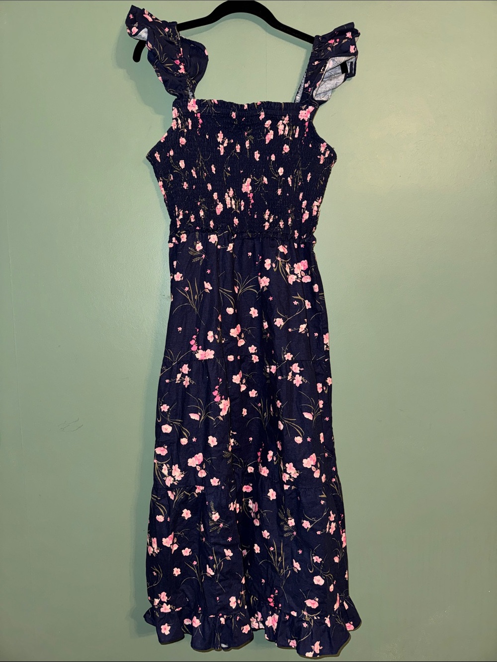 Chelsea28 Ruffle Sleeve Smocked Midi Dress Nap Style Blue with Pink Floral Med
